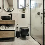 别墅 Luxury Lara With Heated Pool, Hot-tub And Sauna - Six Bedroom With Pool Zmijavci