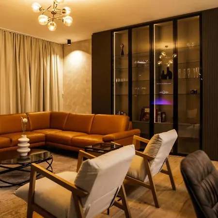Luxury Lara With Heated Pool, Hot-tub And Sauna - Six Bedroom With Pool * Zmijavci