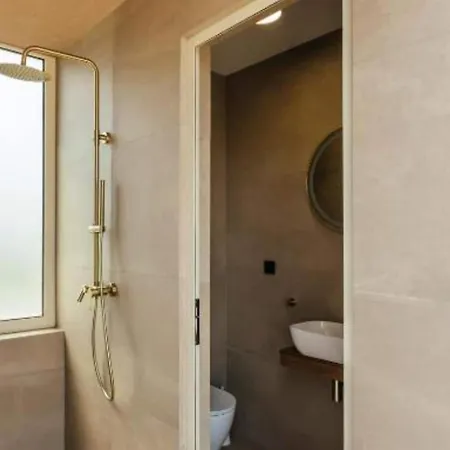 Luxury Lara With Heated Pool, Hot-tub And Sauna - Six Bedroom With Pool * Zmijavci