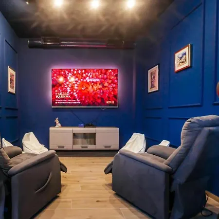别墅 Luxury Lara With Heated Pool, Hot-tub And Sauna - Six Bedroom With Pool Zmijavci